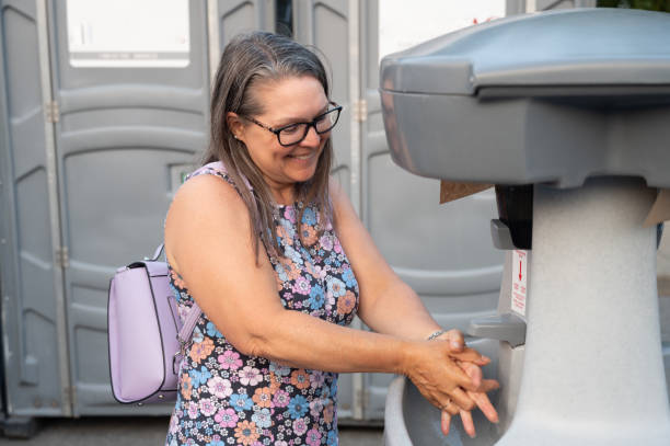 Best Best portable toilet rental  in Greenbriar, FL